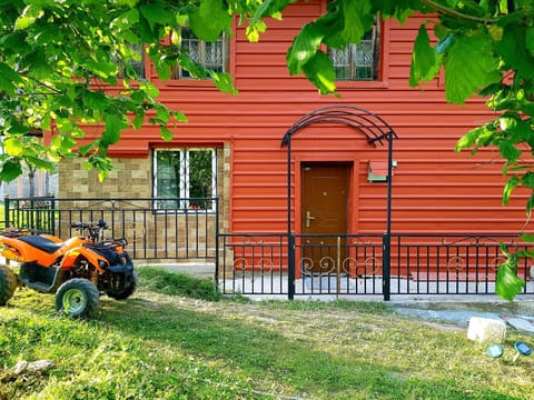 Nearby landmark, Staff, Facade/entrance, Spring, Day, People, Neighbourhood, Natural landscape, Activities, Children play ground, Children play ground, Balcony/Terrace, On site, Garden view, Mountain view, Pool view, Swimming pool, Family