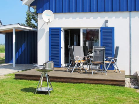 Holiday Home Achterblick 2 by Interhome Maison in Altefähr