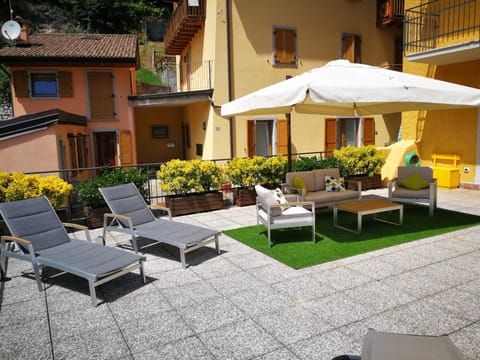 BBQ facilities, Balcony/Terrace, Banquet/Function facilities