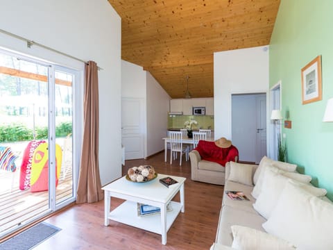 Apartment Les Cottages du Lac T2 by Interhome Condominio in Parentis-en-Born