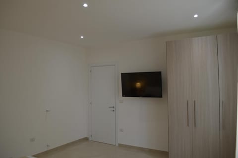 TV and multimedia, Bedroom