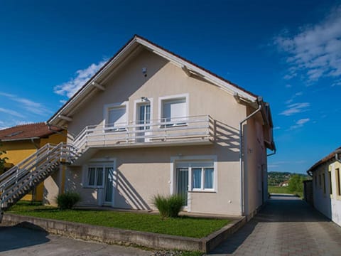 Apartman Mm Eigentumswohnung in Slavonski Brod