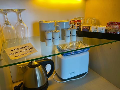 Coffee/tea facilities