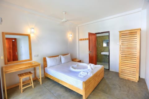 Arugambay Roccos Hotel in Sri Lanka