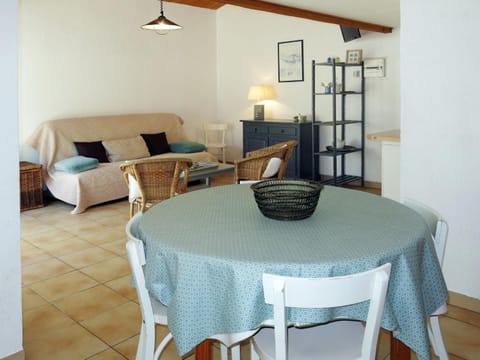 Holiday Home La Touche - IDR122 by Interhome House in La Flotte