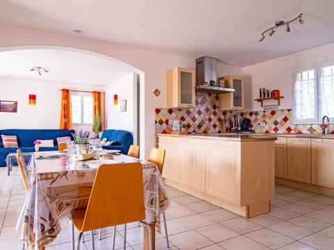 Holiday Home Mistral - REG110 by Interhome Maison in Aups