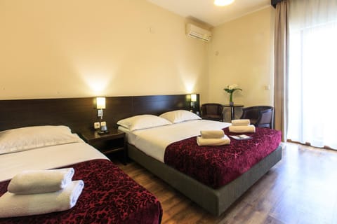 Lucic Rooms & Suites Bed and Breakfast in Budva