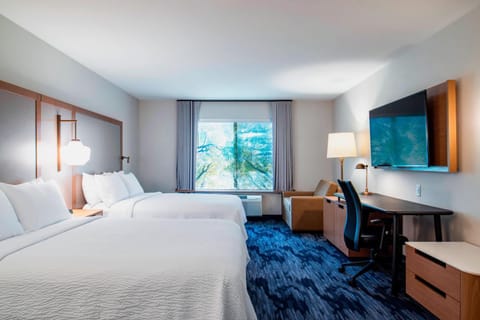 Fairfield Inn & Suites by Marriott Kelowna Hotel in Kelowna