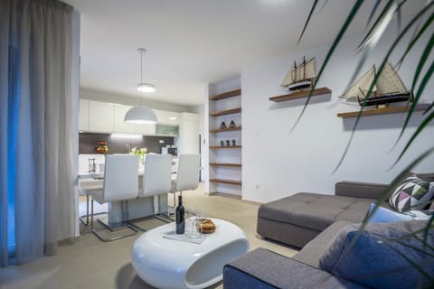 Kitchen or kitchenette, Living room, Dining area