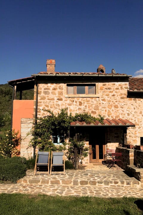 Facade/entrance, Balcony/Terrace