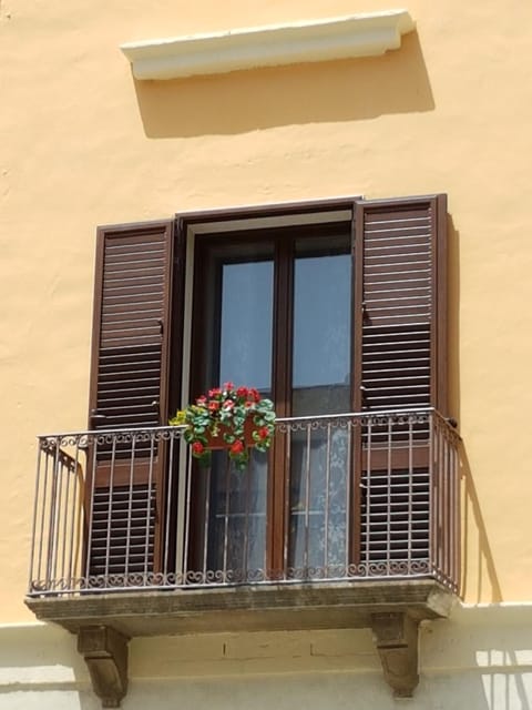 Property building, Balcony/Terrace