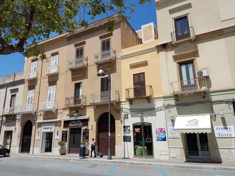 Property building, Street view