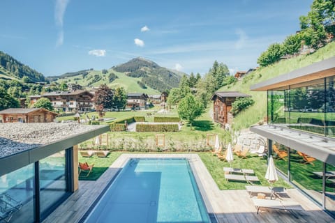 Property building, Summer, Mountain view, Pool view, Swimming pool