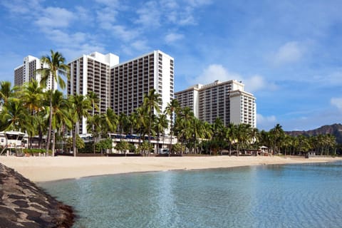 Waikiki Beach Marriott Resort & Spa Resort in Honolulu