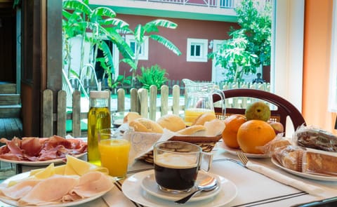 Hostal Alhaja Playa Übernachtung mit Frühstück in El Puerto de Santa María