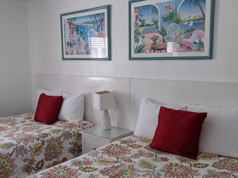 Breakaway Inn Guest House Motel in Lauderdale-by-the-Sea
