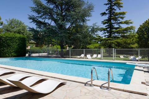 Pool view, Swimming pool, sunbed