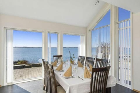 Dining area, Sea view