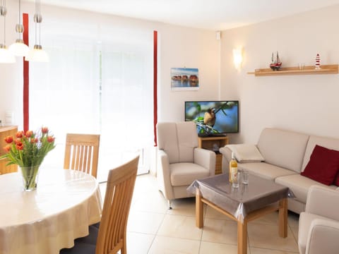 Holiday Home Heide by Interhome House in Trassenheide