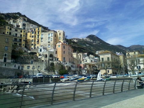 Nearby landmark, Natural landscape, City view