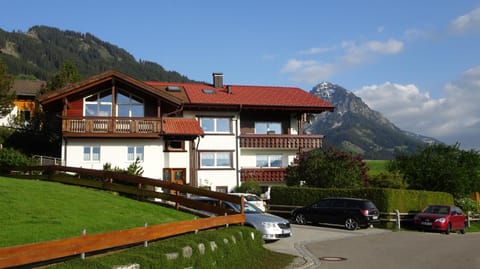 Property building, Facade/entrance, Mountain view
