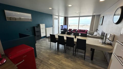 Zeedijk Westende 8p App Apartment in Middelkerke