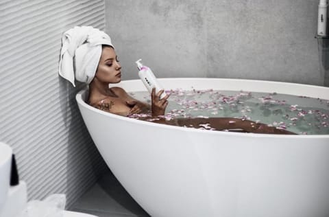 Bathroom, Decorative detail, Bath