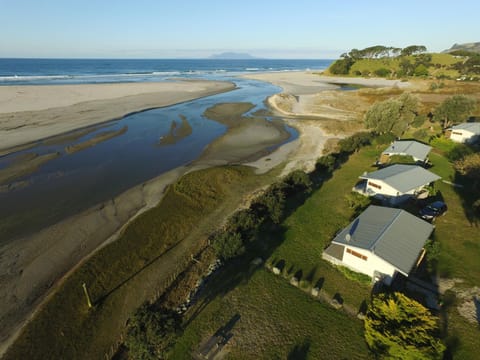 Pakiri Beach Holiday Park Campingplatz /
Wohnmobil-Resort in Auckland Region