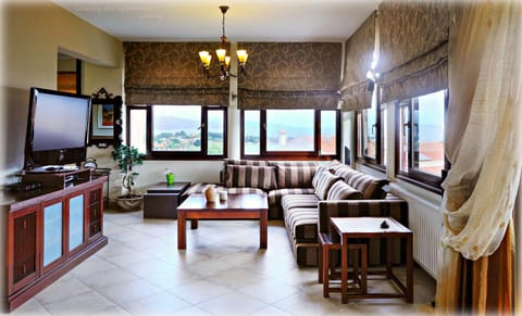 Castri Deluxe Sky Apartment Condo in Halkidiki