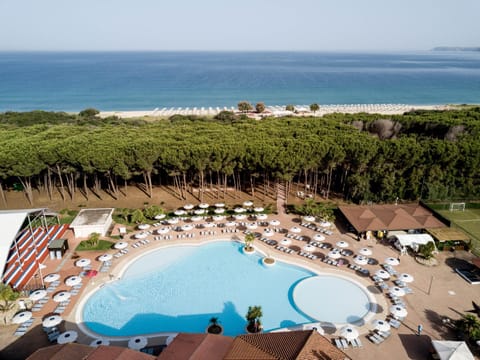 Pool view, Sea view