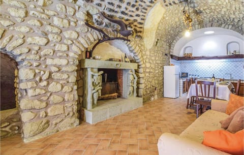 1 Bedroom Cozy Home In Barano Dischia na Haus in Barano d'Ischia