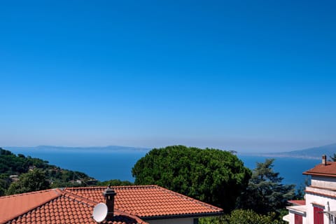 Day, Natural landscape, Solarium, Balcony/Terrace, Sea view