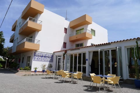 Apartamentos Zodiac Condo in Ibiza