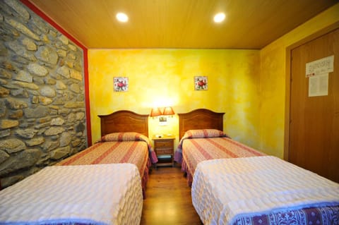 Hostal Vall D'Aneu by Arcas & Sambola Bed and Breakfast in Esterri d'Àneu