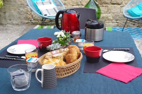 Food and drinks, Food, Breakfast, Continental breakfast, Drinks