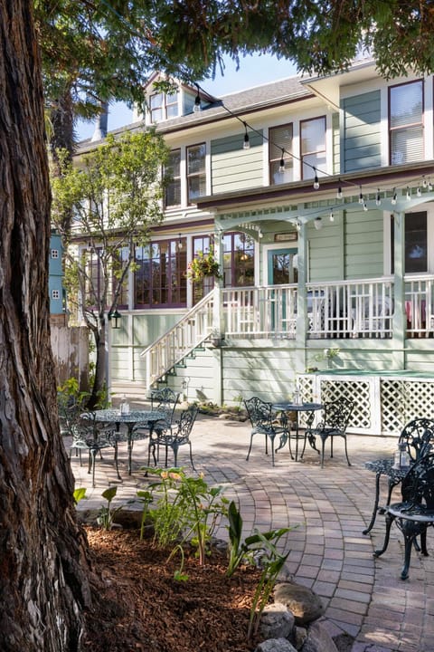 Centrella Hotel, a Kirkwood Collection Hotel Gasthof in Pacific Grove