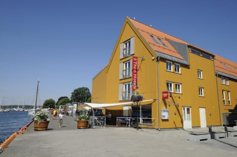 Facade/entrance, Street view