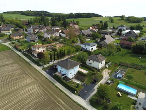 Property building, Bird's eye view