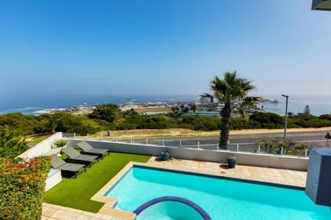 Pool view, Sea view, Swimming pool