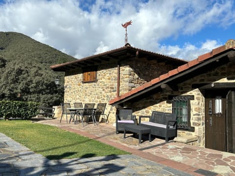 Day, Natural landscape, Garden, Garden view, Mountain view