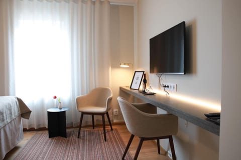 TV and multimedia, Business facilities, Seating area