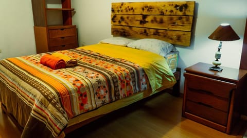 Kame House hostel Bed and Breakfast in Huaraz