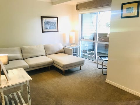 Beach Lodge Apartment in Auckland