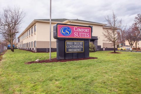 Comfort Suites Near Vancouver Mall Hotel in Vancouver