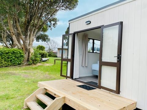 Athenree Hot Springs & Holiday Park Campground/ 
RV Resort in Bay Of Plenty
