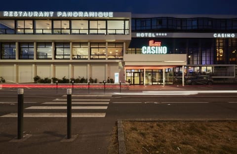 Facade/entrance, Night, On site