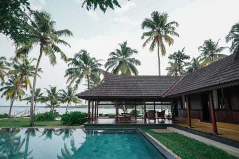 Vismaya Lake Heritage Hotel in Kerala