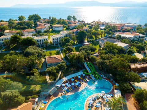 Club Resort Atlantis Hotel in İzmir Province