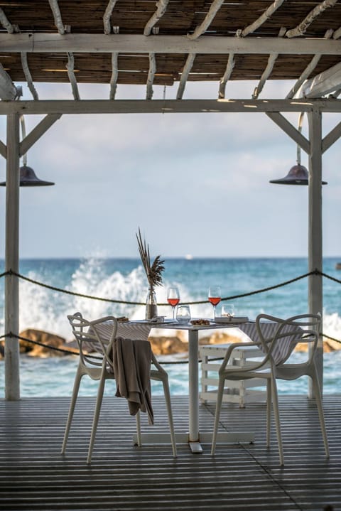 Restaurant/places to eat, Sea view