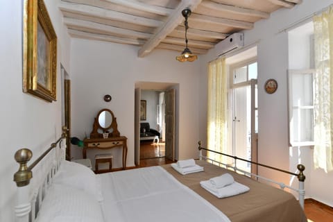 16thCentury Apartment in Paros